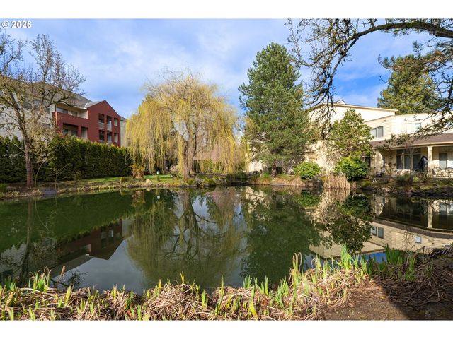 8325 Sw SENECA St, Tualatin, OR 97062