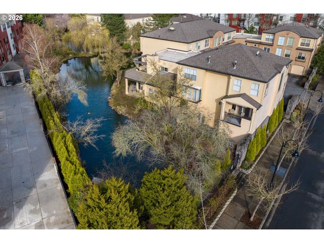 8325 Sw SENECA St, Tualatin, OR 97062