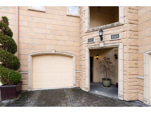 8325 Sw SENECA St, Tualatin, OR 97062