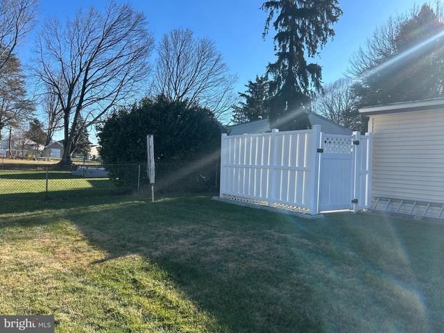 6241 EAST DR, Bensalem, PA 19020