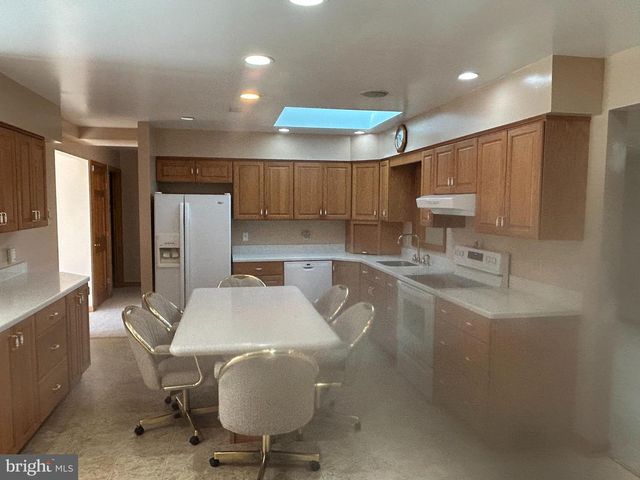 6241 EAST DR, Bensalem, PA 19020