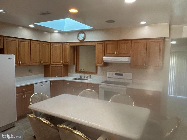 6241 EAST DR, Bensalem, PA 19020