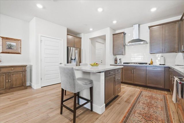 889 Lucent St, El Dorado Hills, CA 95762