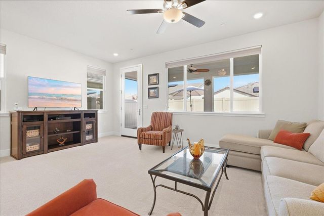 889 Lucent St, El Dorado Hills, CA 95762