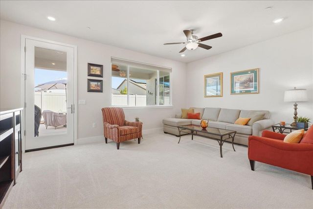 889 Lucent St, El Dorado Hills, CA 95762