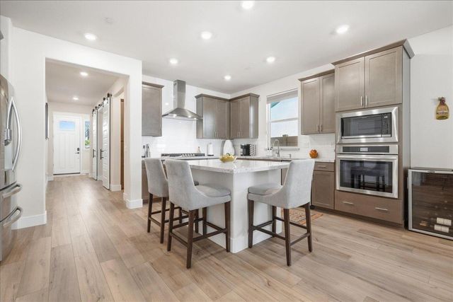 889 Lucent St, El Dorado Hills, CA 95762