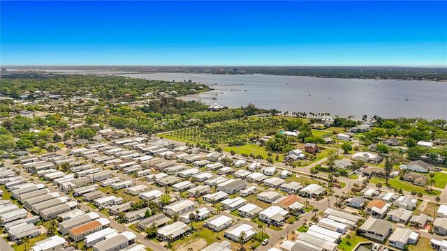 80 DEL RIO DRIVE, Palmetto, FL 34221