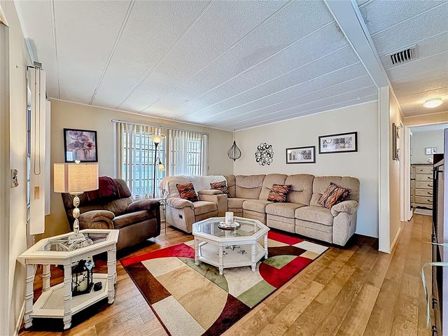 80 DEL RIO DRIVE, Palmetto, FL 34221