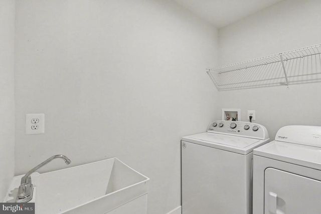 3611 TWIN LAKE BLVD, Locust Grove, VA 22508