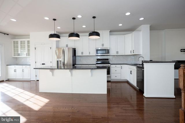 2023 SERVICEBERRY RD, Dumfries, VA 22026