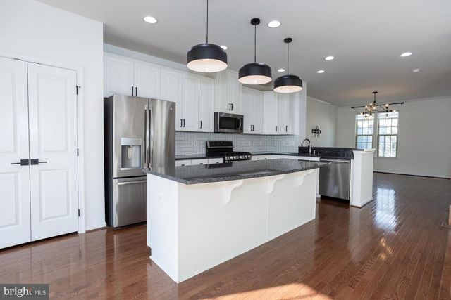 2023 SERVICEBERRY RD, Dumfries, VA 22026