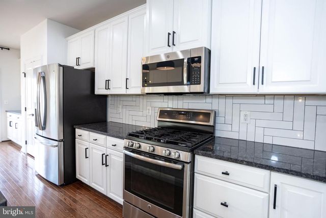 2023 SERVICEBERRY RD, Dumfries, VA 22026