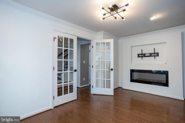 2023 SERVICEBERRY RD, Dumfries, VA 22026