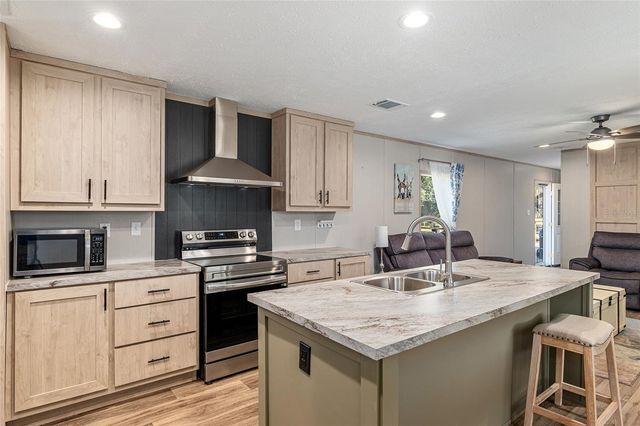 14755 SE 180TH STREET, Weirsdale, FL 32195