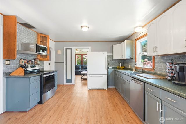 21716 SR 530 NE, Arlington, WA 98223