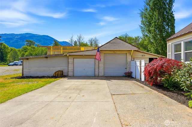 21716 SR 530 NE, Arlington, WA 98223