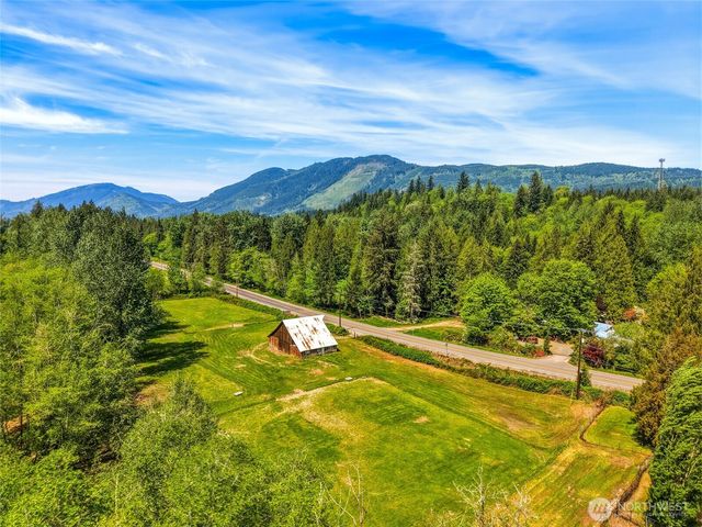 21716 SR 530 NE, Arlington, WA 98223