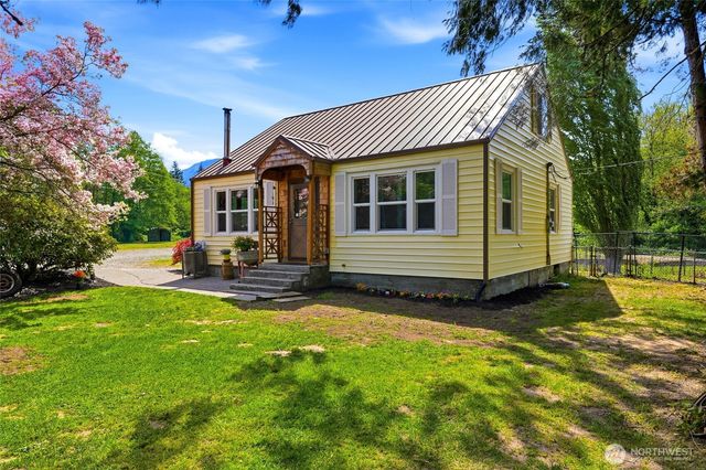 21716 SR 530 NE, Arlington, WA 98223