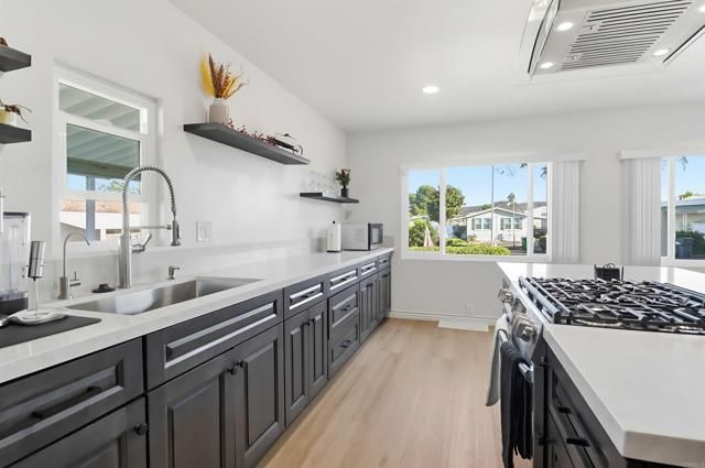 7908 Rancho Fanita Drive 6, Santee, CA 92071