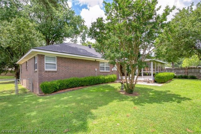 1910 N 46th Terrace, Fort Smith, AR 72904