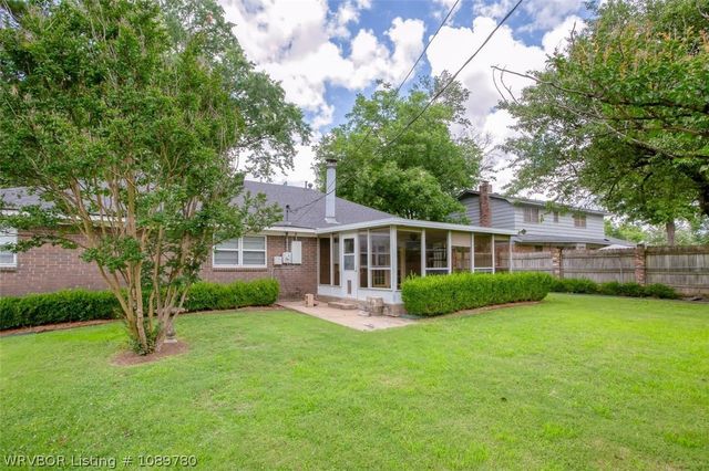 1910 N 46th Terrace, Fort Smith, AR 72904