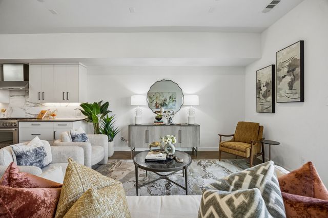1901 N Carroll Avenue 104, Dallas, TX 75204