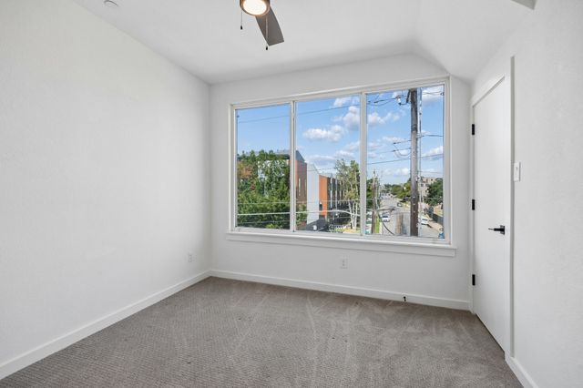 1901 N Carroll Avenue 104, Dallas, TX 75204