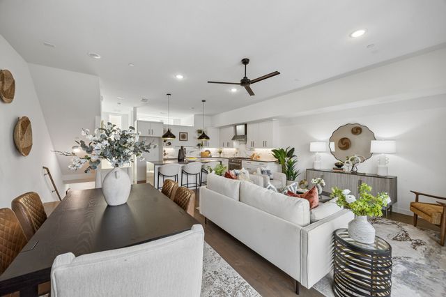 1901 N Carroll Avenue 104, Dallas, TX 75204
