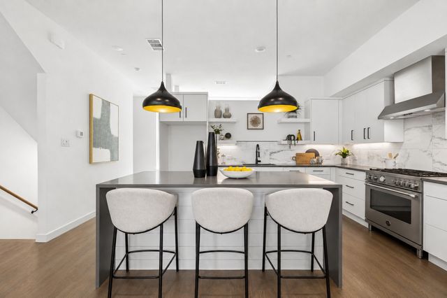 1901 N Carroll Avenue 104, Dallas, TX 75204
