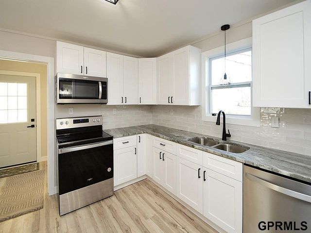 412 3rd Street, Milford, NE 68405