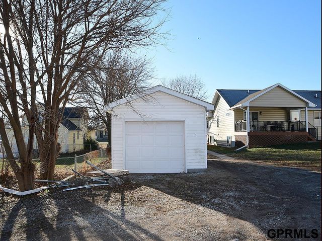 412 3rd Street, Milford, NE 68405