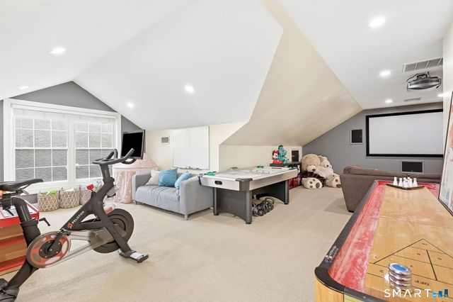 80 Third Avenue, Stratford, CT 06615