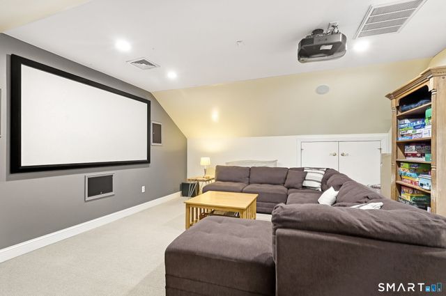 80 Third Avenue, Stratford, CT 06615