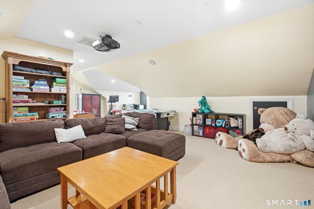 80 Third Avenue, Stratford, CT 06615