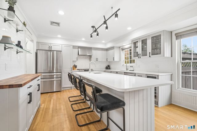 80 Third Avenue, Stratford, CT 06615