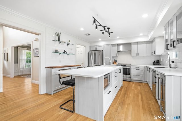 80 Third Avenue, Stratford, CT 06615