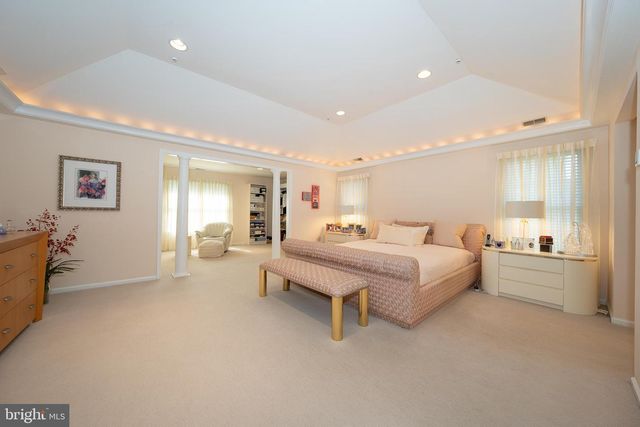 416 SPRING GARDEN LN, Conshohocken, PA 19428