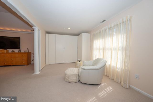 416 SPRING GARDEN LN, Conshohocken, PA 19428