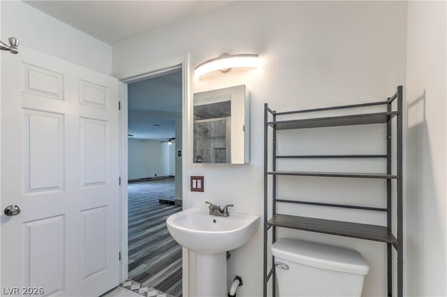 5854 Alfred Drive, Las Vegas, NV 89108