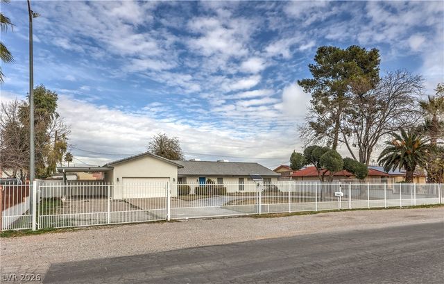5854 Alfred Drive, Las Vegas, NV 89108