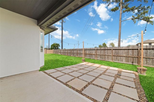 1911 Hickory Grove Lane, Tomball, TX 77375