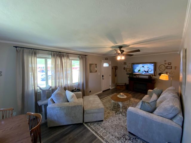 284 Edwards Avenue, Walton, KY 41094