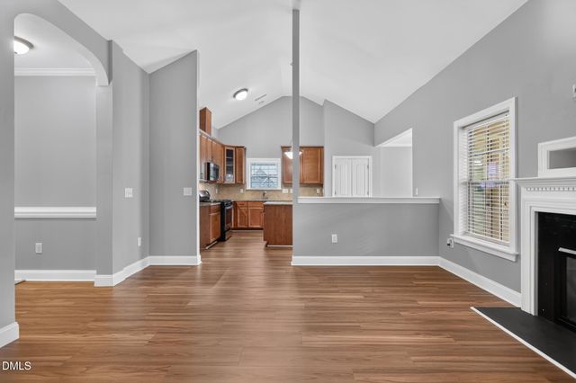 39 Mcguire Lane, Clayton, NC 27527