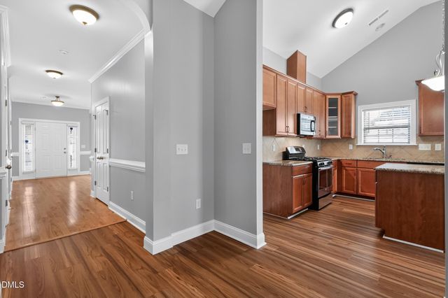 39 Mcguire Lane, Clayton, NC 27527