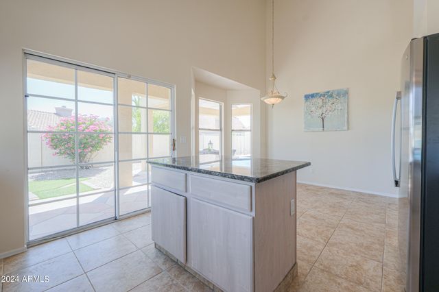 1247 E MARKETPLACE Way SE, Phoenix, AZ 85048