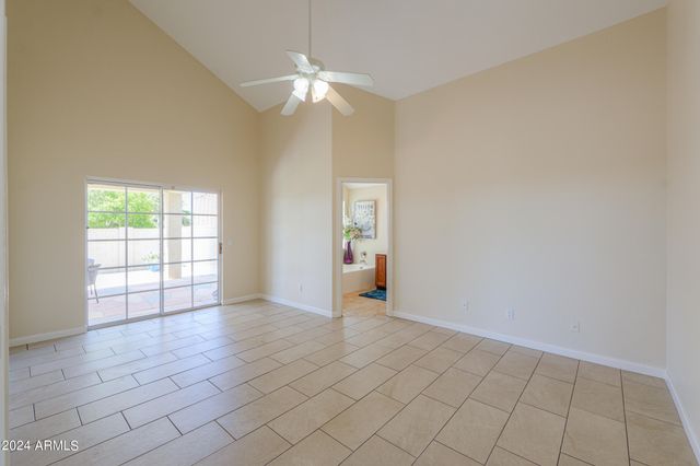 1247 E MARKETPLACE Way SE, Phoenix, AZ 85048