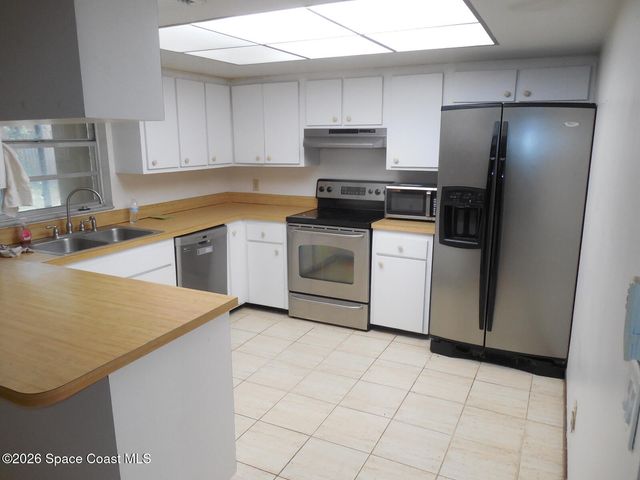 1492 Autumn Woods Drive, Melbourne, FL 32935