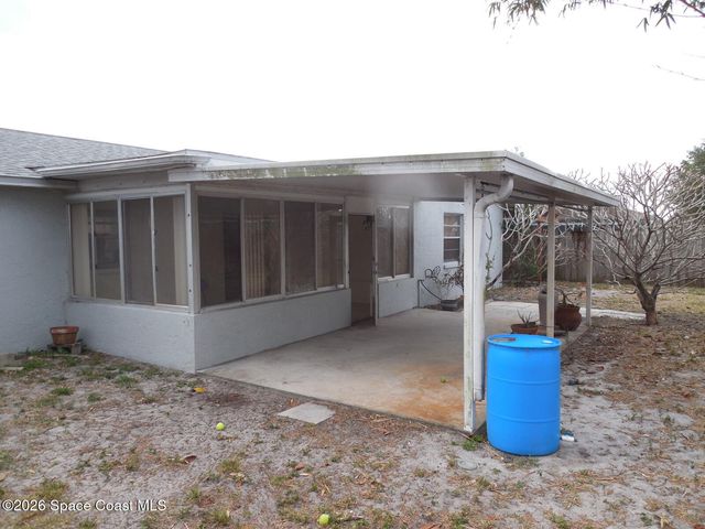 1492 Autumn Woods Drive, Melbourne, FL 32935