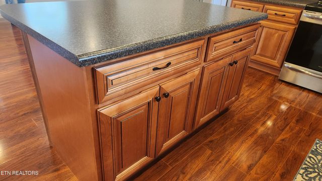 145 Zoe Circle, Jacksboro, TN 37757