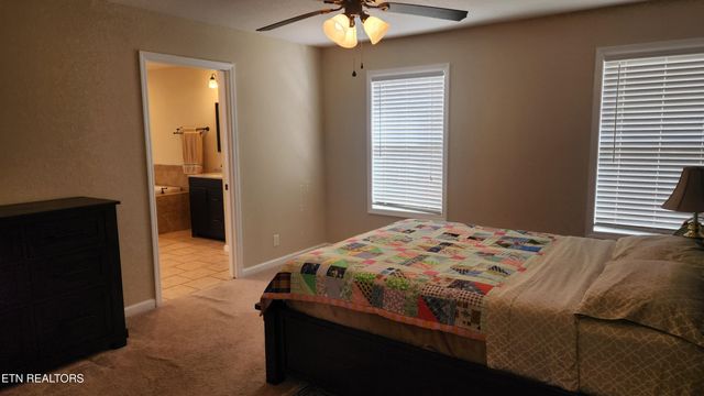 145 Zoe Circle, Jacksboro, TN 37757